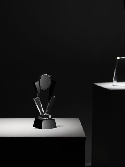 Стела Suprematik